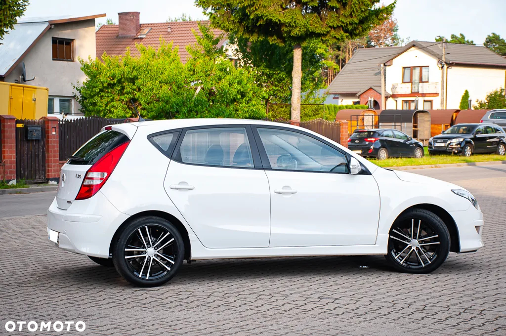 Hyundai i30 1.6 CRDi Base - 26