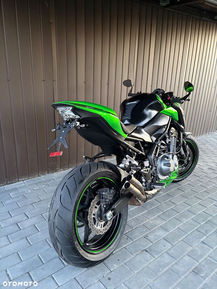 Kawasaki Z 900 - 12