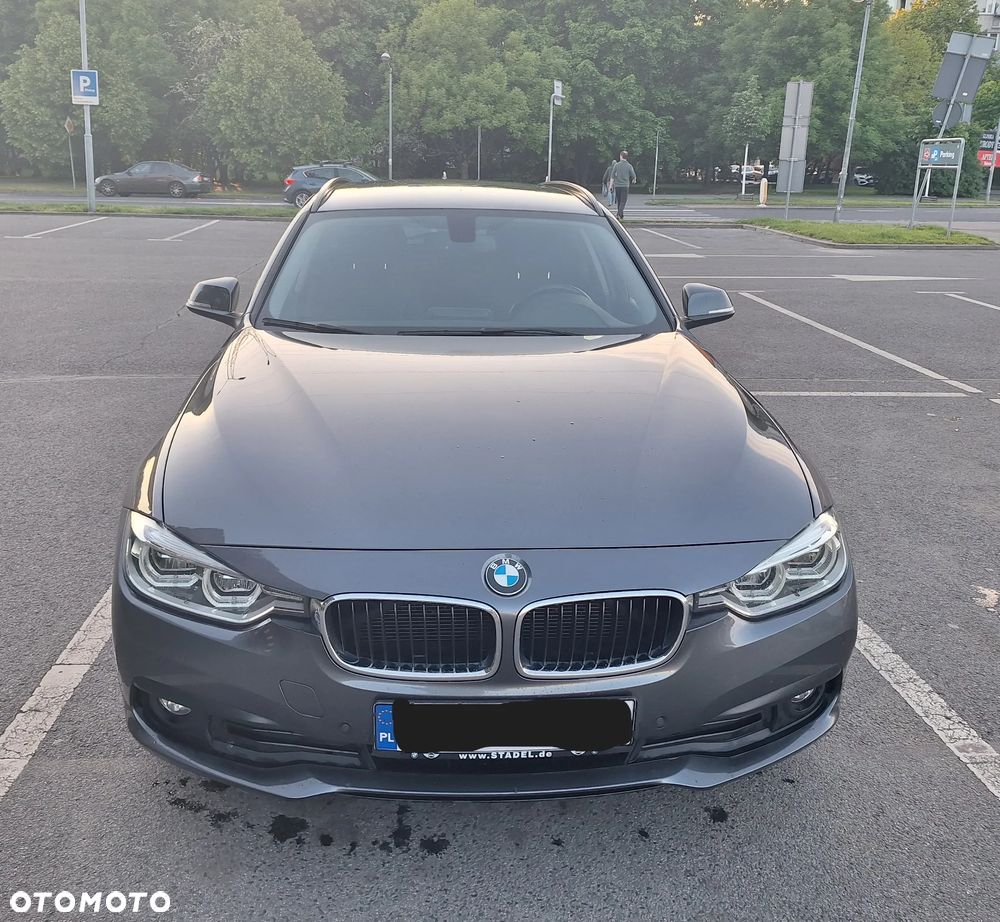 BMW Seria 3 320d Touring - 4