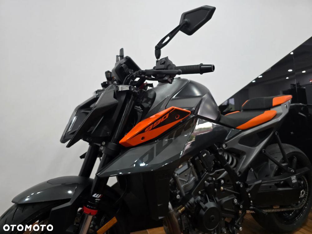 KTM Duke - 19
