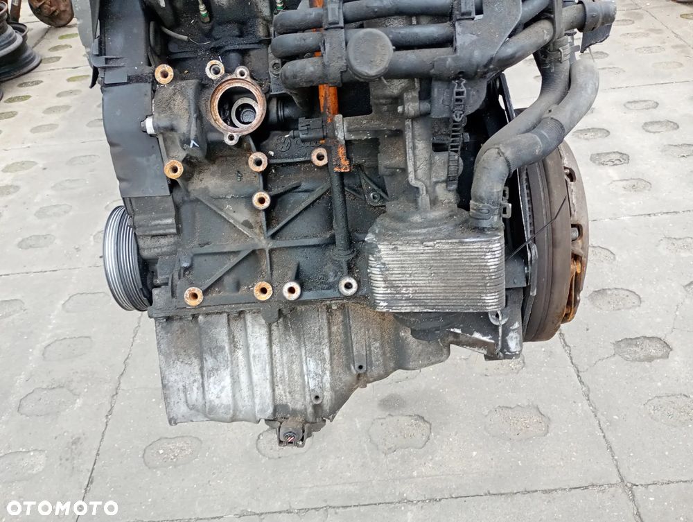 VW PASSAT B5 FL 1,9TDI 130KM AVF silnik pompowtryski turbina pompa - 9