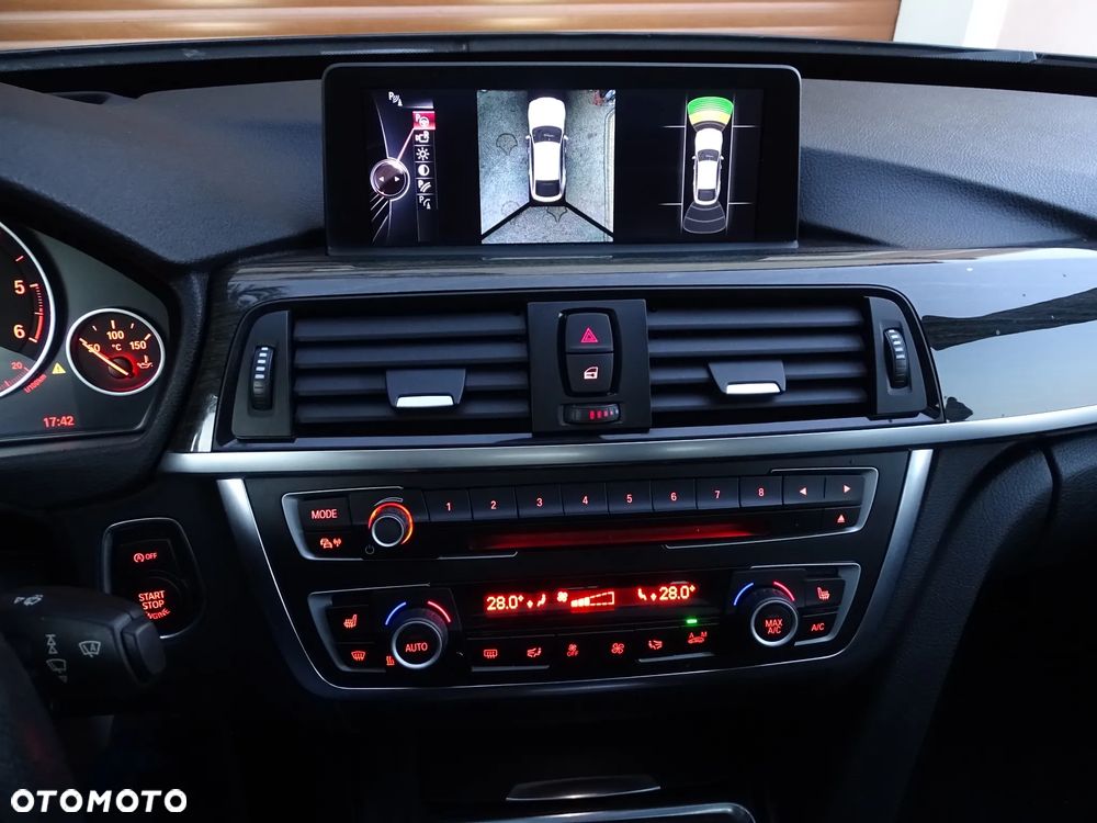 BMW 3GT 320d Sport-Aut Luxury Line - 8