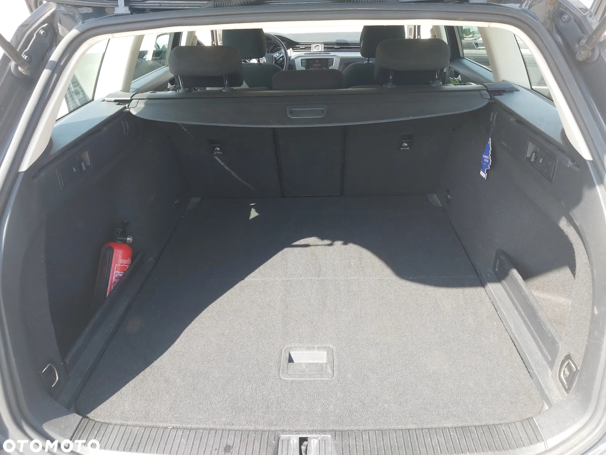 Volkswagen Passat 1.6 TDI BMT Trendline - 13