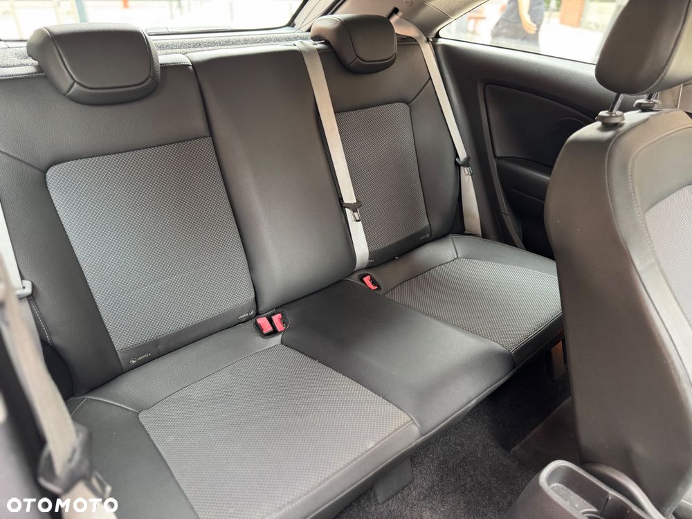 Opel Corsa 1.2 16V Cosmo - 15
