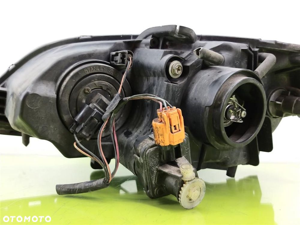 Reflektor lampa przód prawa Mazda 3 I 2003-2009 SOCZEWKA STANLEY - 4