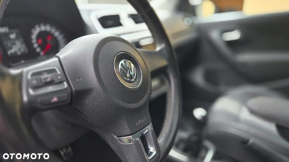 Volkswagen Polo 1.2 TSI Blue Motion Technology MATCH - 24