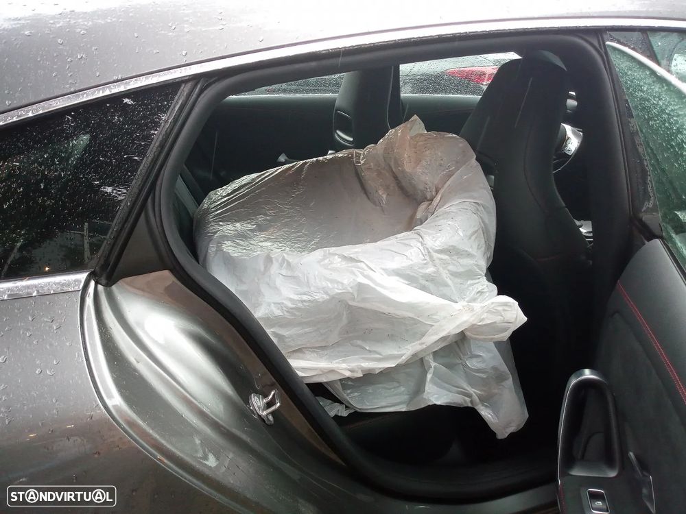 Mercedes-Benz CLA 250 - 9