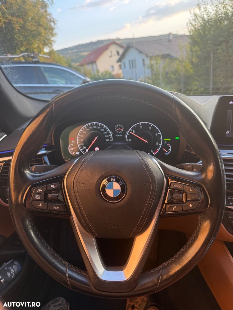 BMW Seria 5 520d xDrive Aut. Luxury Line - 17