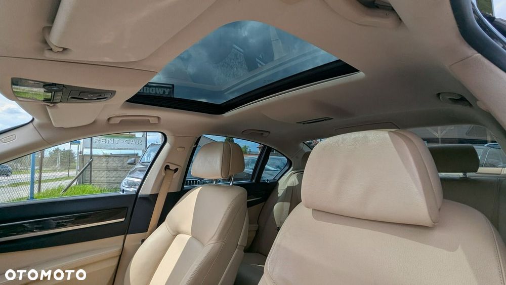 BMW Seria 7 - 20