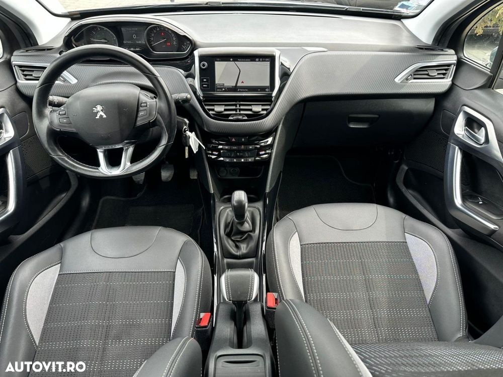 Peugeot 2008 - 9