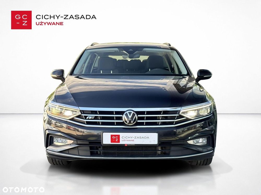 Volkswagen Passat - 2