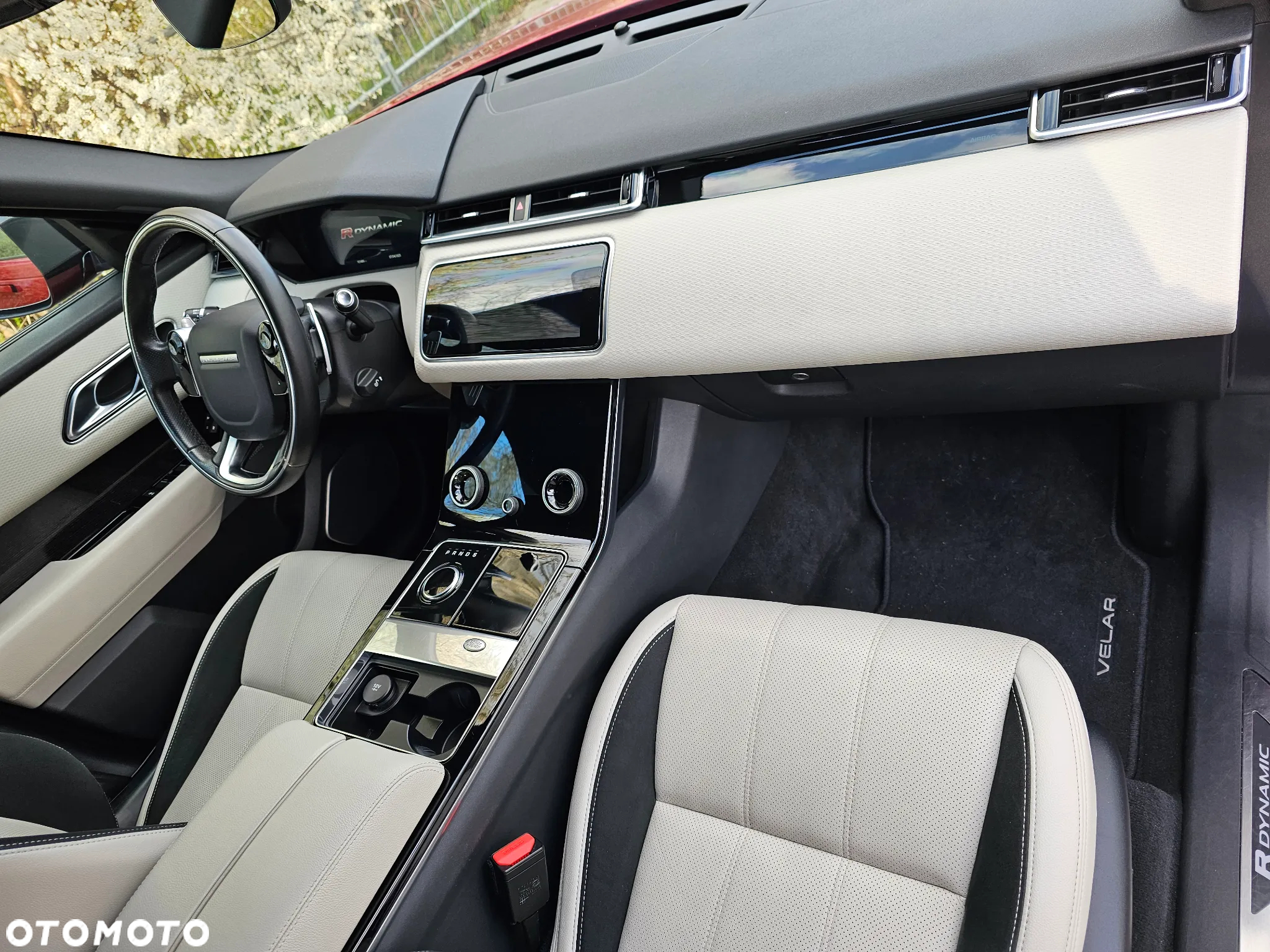 Land Rover Range Rover Velar 2.0 SD4 R-Dynamic - 17