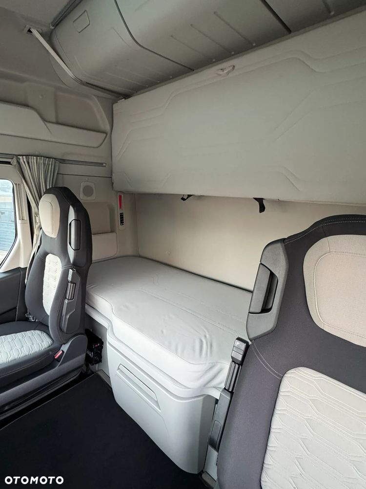 Ford F-MAX 500 - 17