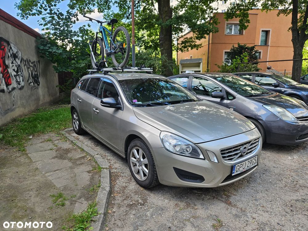 Volvo V60 D2