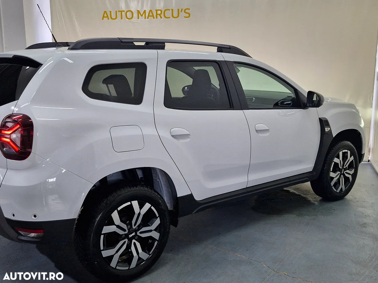 Dacia Duster ECO-G 100 Journey+ - 14