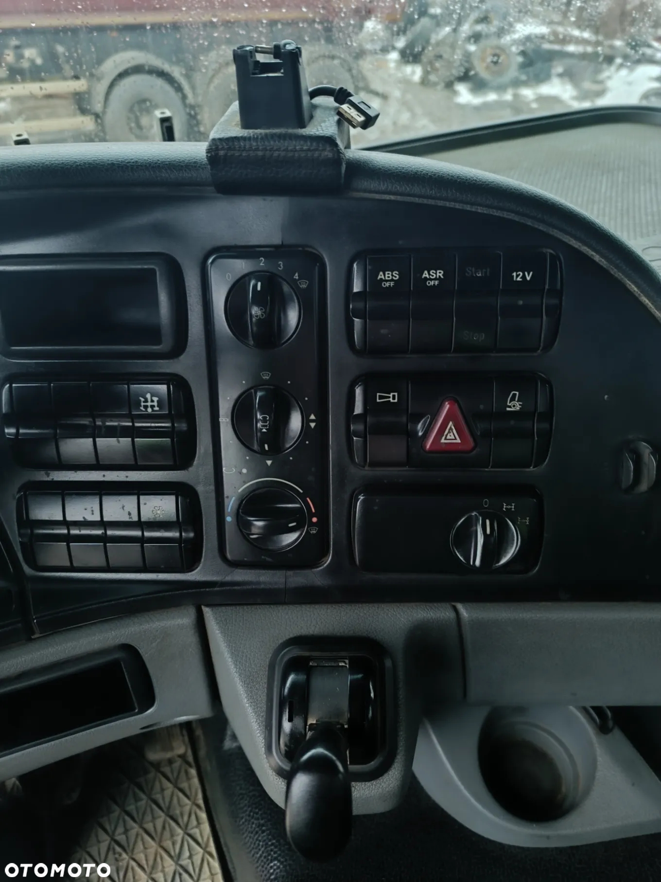 Mercedes-Benz Actros 3241 8X4 - 6