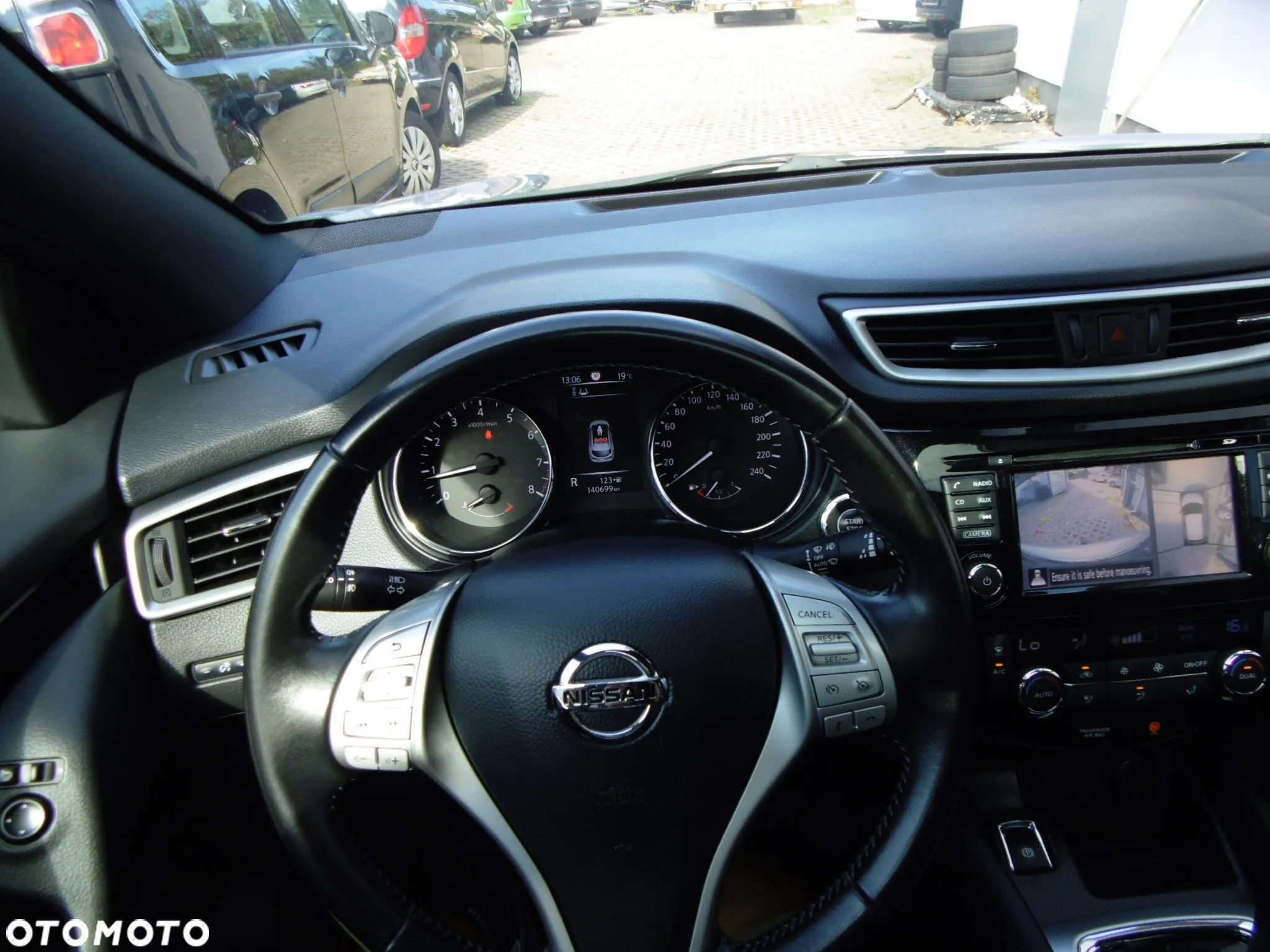 Nissan Qashqai 1.2 DIG-T Xtronic TEKNA+ - 12