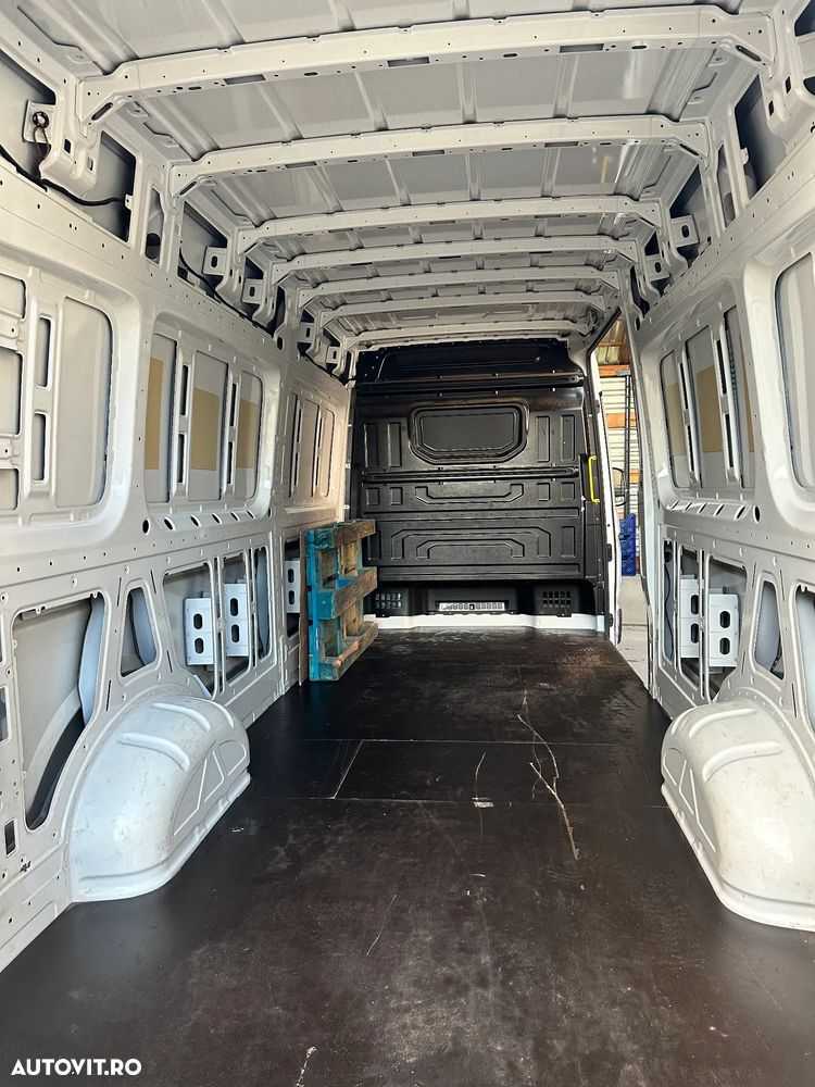 Volkswagen crafter - 13