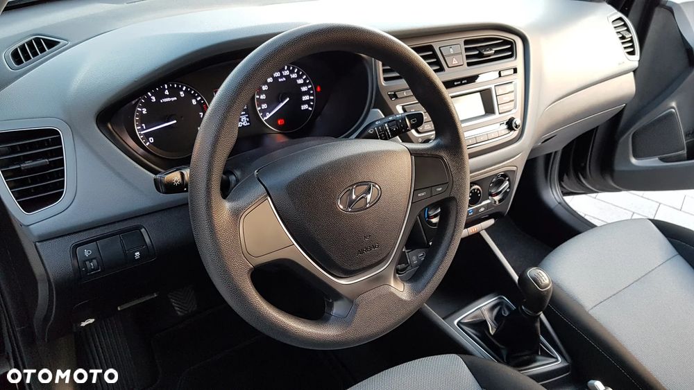 Hyundai i20 1.2 Comfort - 31