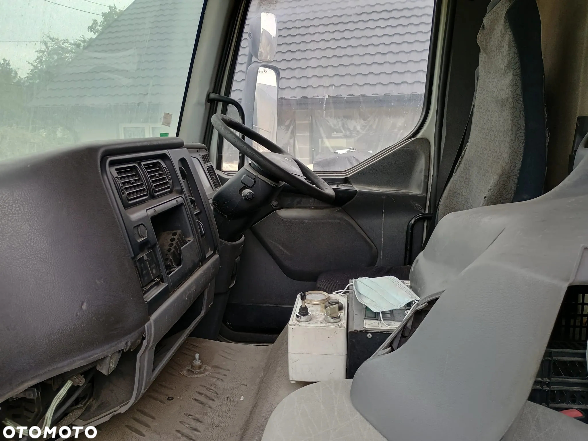 Renault MIDLUM - 8