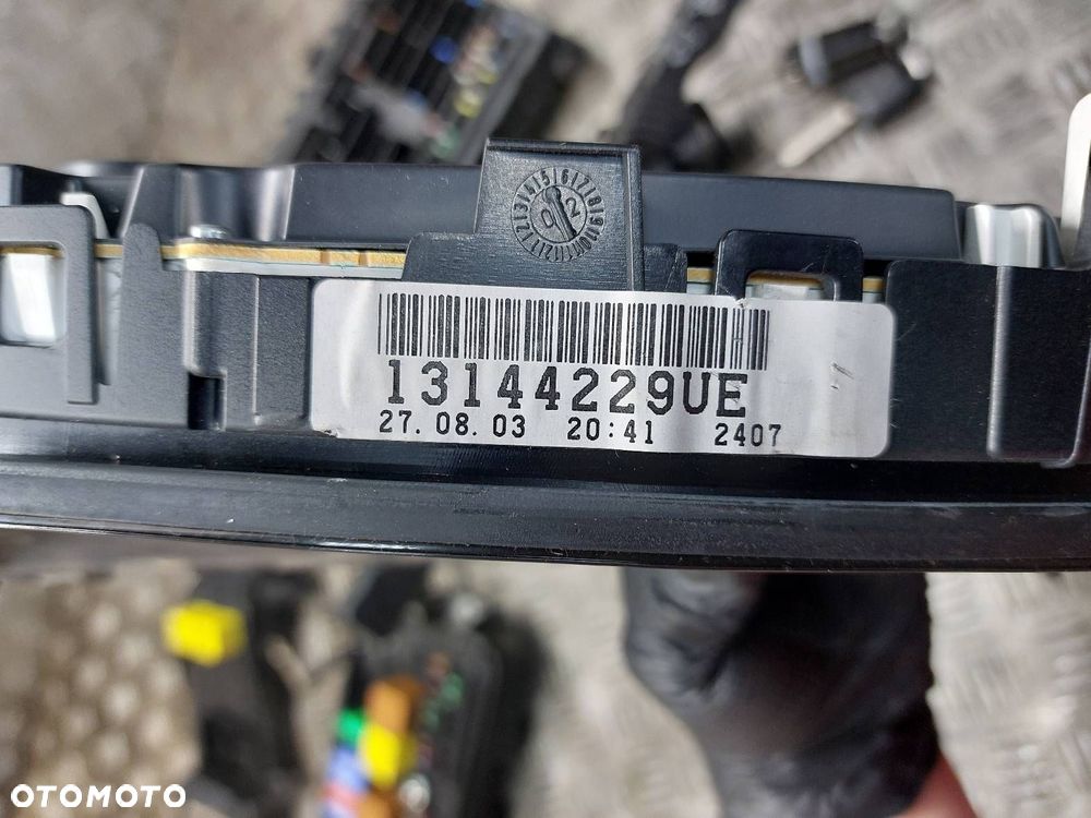 ZESTAW STARTOWY OPEL VECTRA C 1.8 16V 55352666 24443147 13112914 13132473 - 11