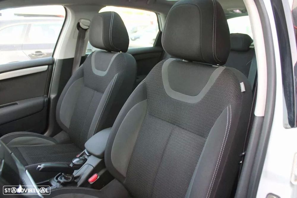 Citroën C4 1.6 BlueHDi Feel Edtion EAT6 - 13