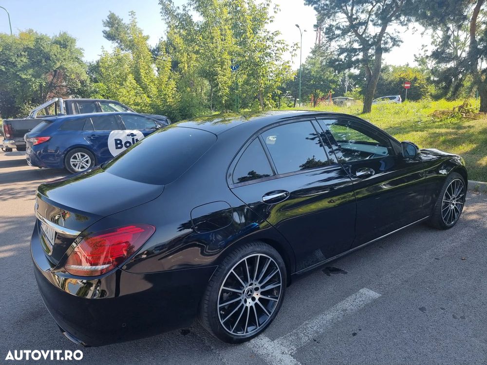 Mercedes-Benz C 220 d 4MATIC Aut - 33