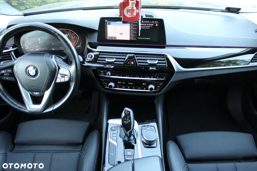 BMW Seria 5 520d Efficient Dynamics Edition Sport Line - 9