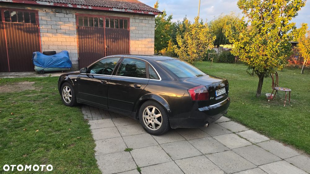 Audi A4 Limousine 2004 photo 3