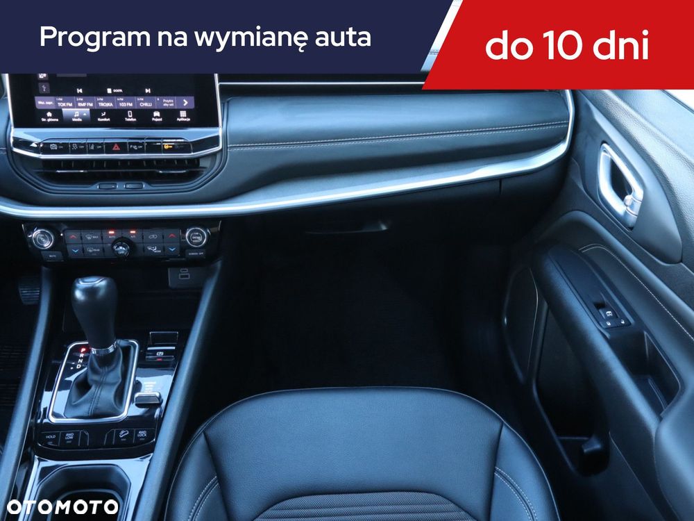 Jeep Compass - 10