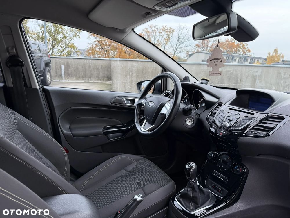 Ford Fiesta 1.0 EcoBoost STart-Stop Titanium - 20