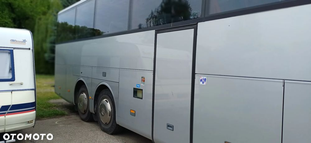 Mercedes-Benz Tourismo 17 RHD - 4