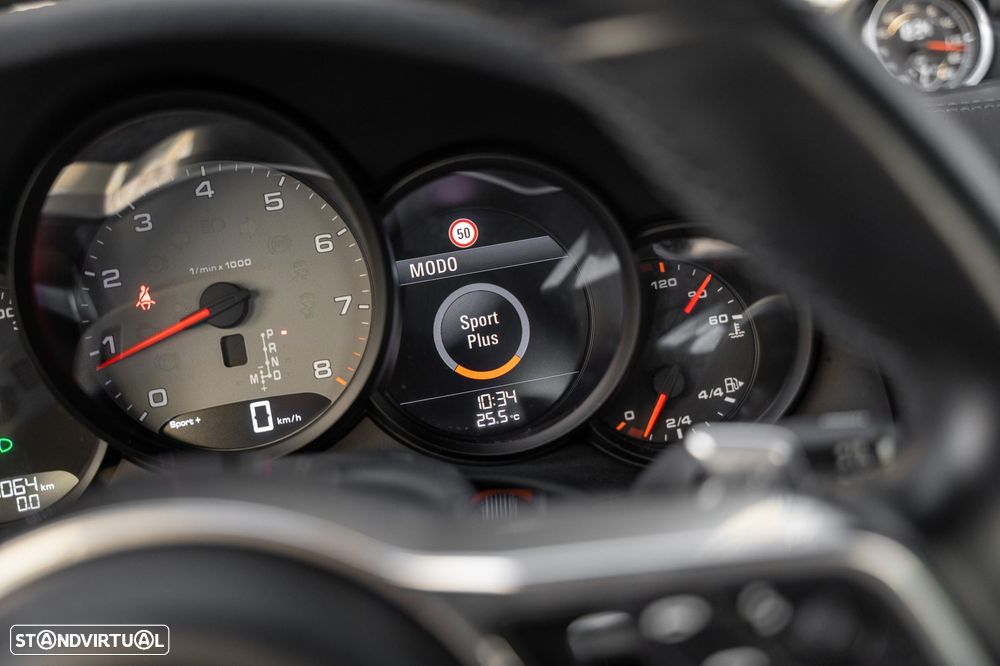Porsche 911 (991) Carrera 4 S PDK - 27