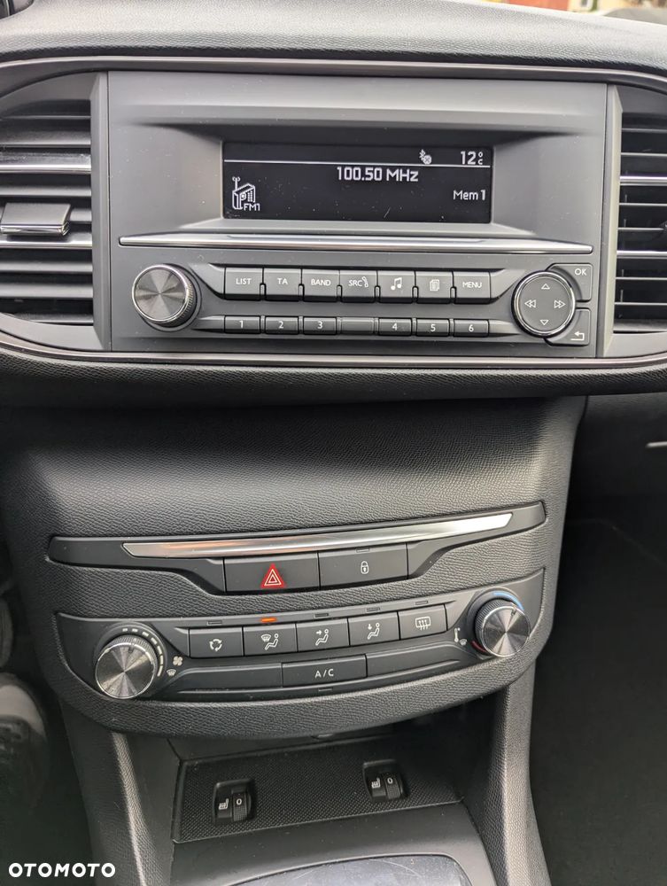 Peugeot 308 1.2 PureTech Access S&S - 17