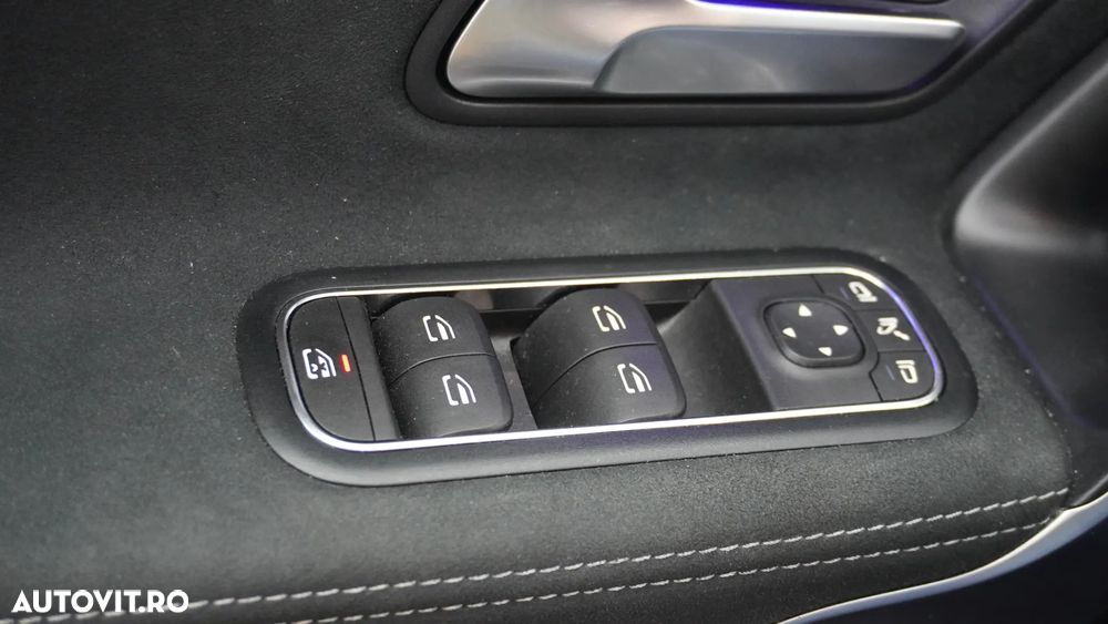Mercedes-Benz CLA 200 7G-DCT AMG Line - 37