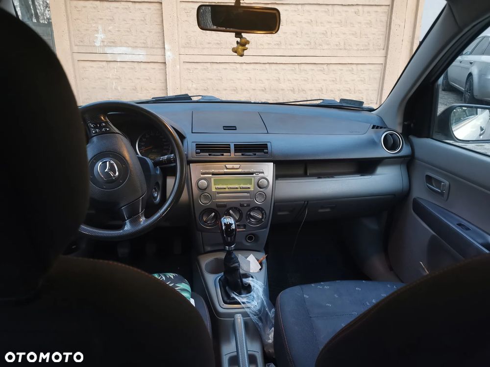 Mazda 2 1.4 Core + - 1