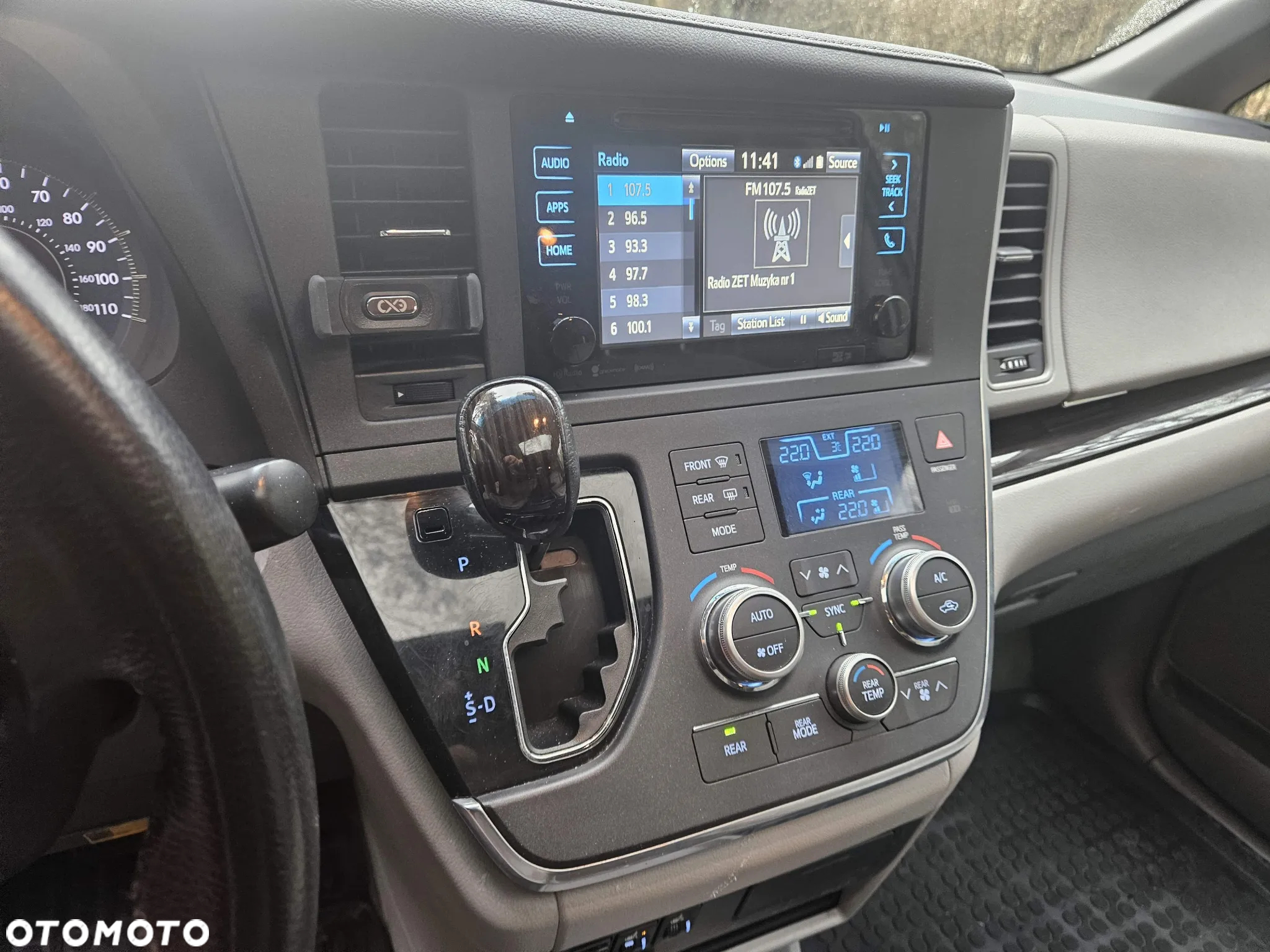 Toyota Sienna 3.5 V6 XLE AWD - 15