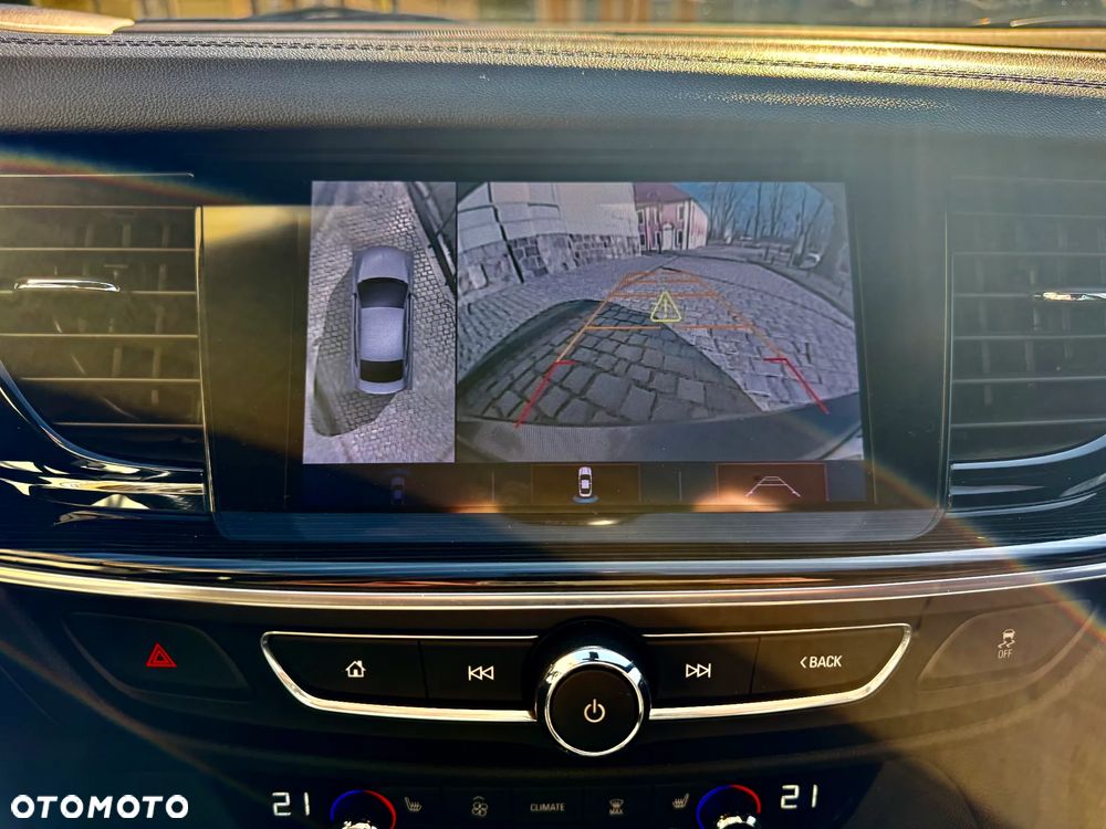 Opel Insignia 1.6 T Exclusive S&S - 33