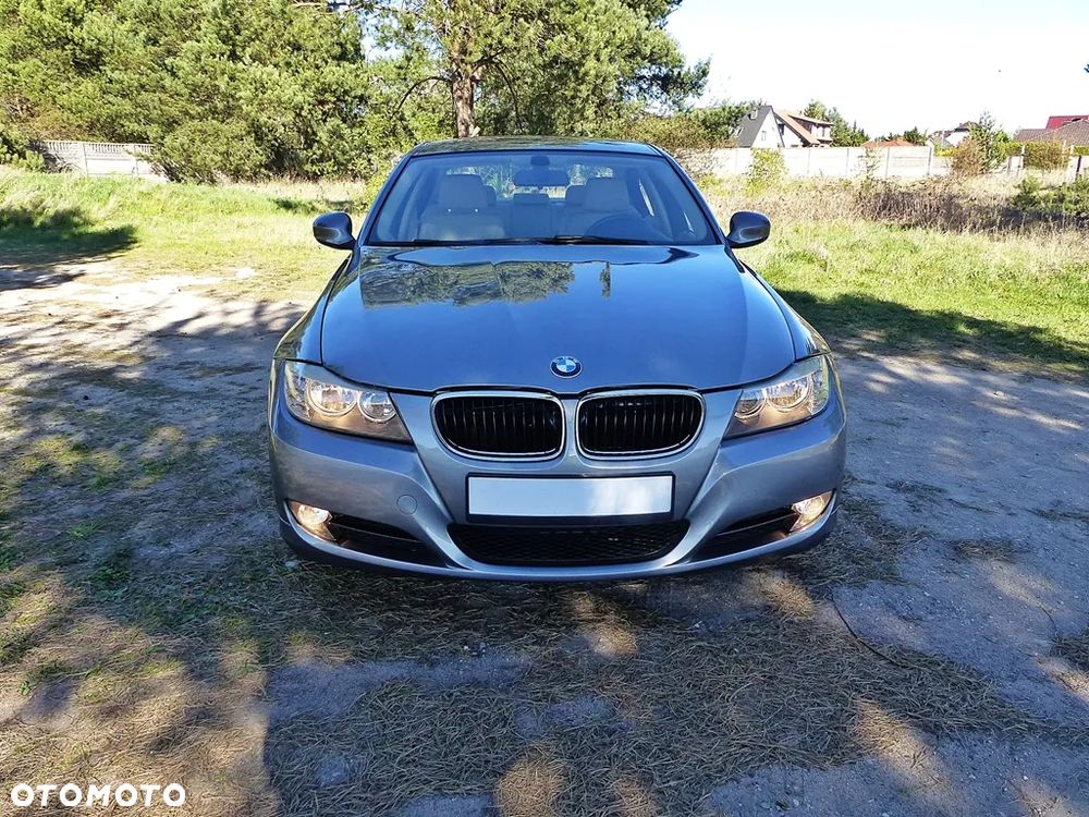 BMW Seria 3 318i Edition Exclusive - 2