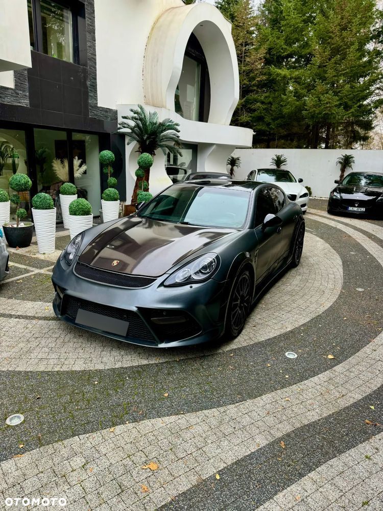Porsche Panamera Turbo PDK - 11