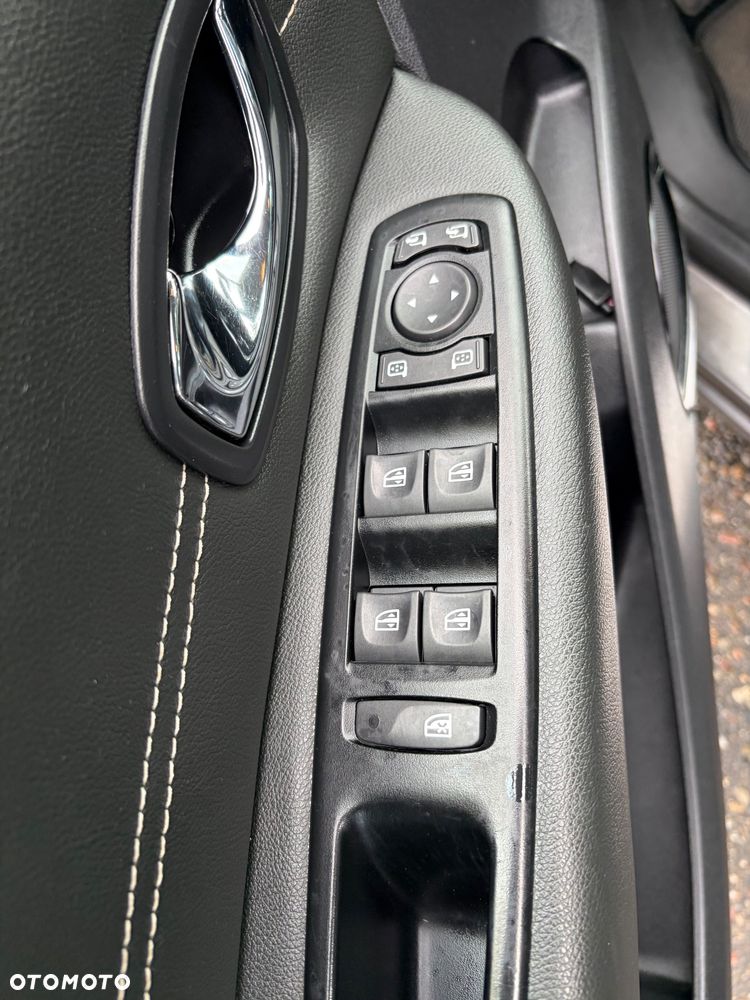 Renault Scenic Energy dCi 110 S&S Bose Edition - 17
