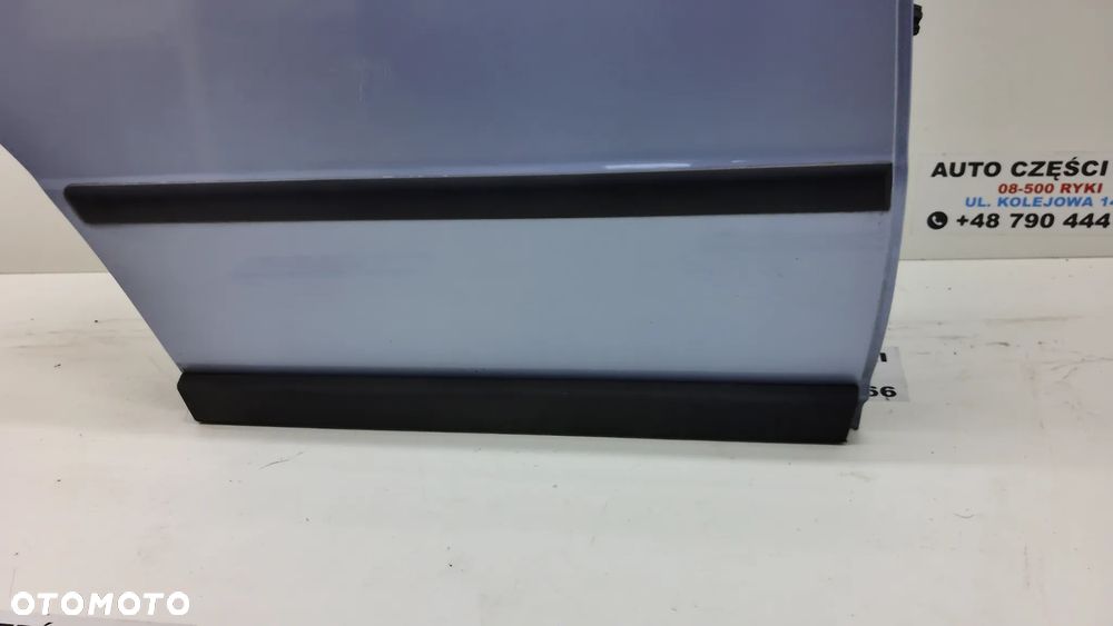 VW Passat B5 Sedan  Drzwi Prawe  Tył LL5Y - 3