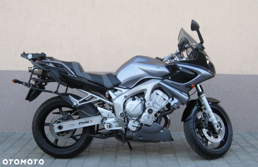 Yamaha FZ6 - 1