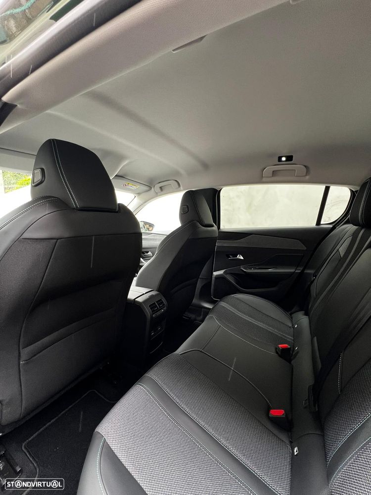 Peugeot e-308 54 kWh Allure - 7