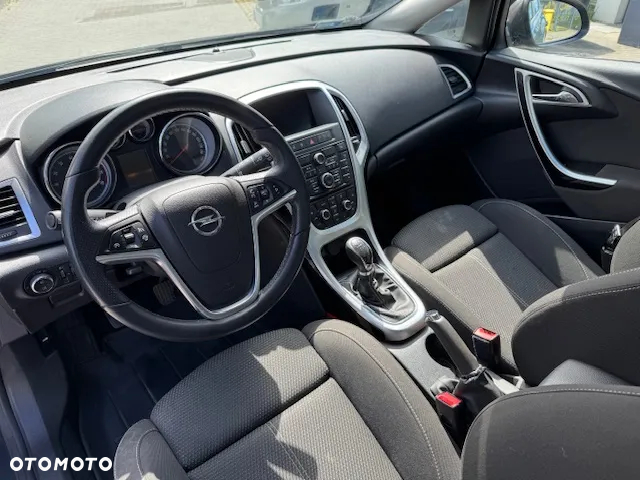 Opel Astra IV 1.4 T Cosmo - 11