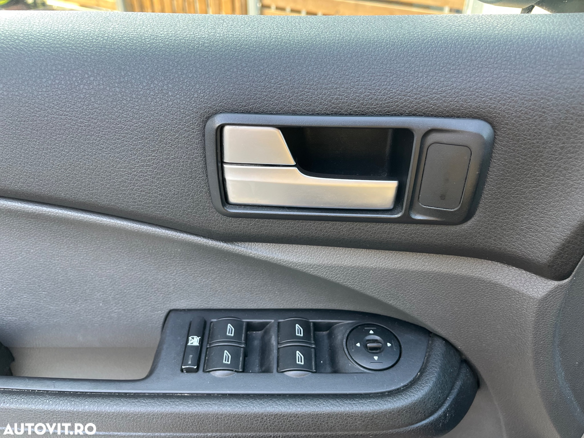 Ford C-Max - 10
