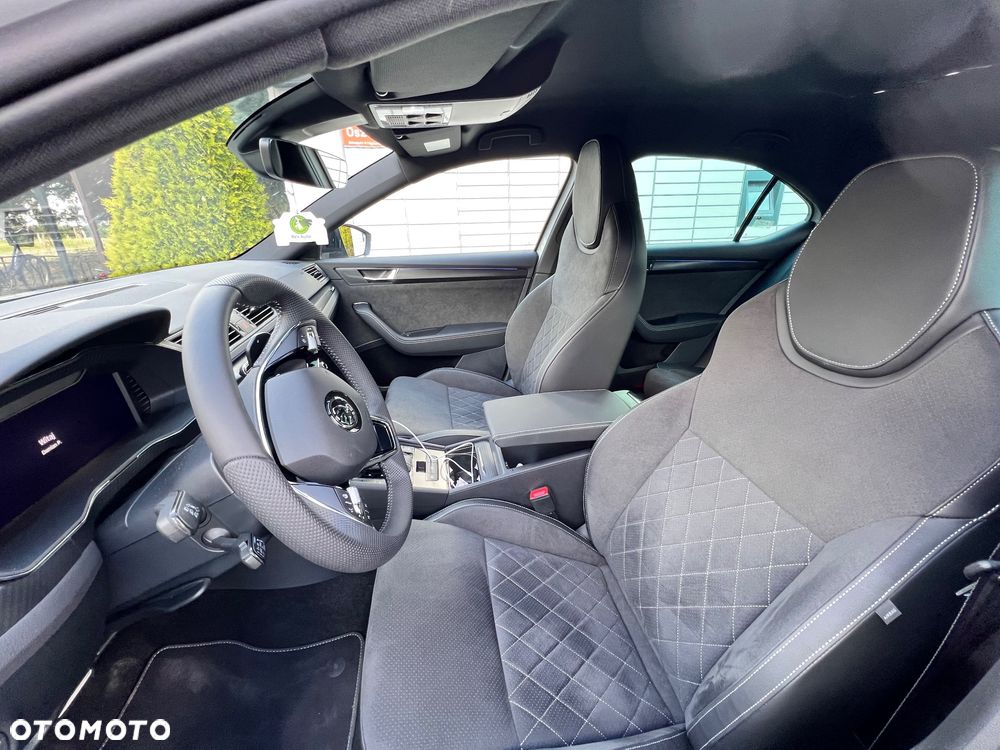 Skoda Superb 2.0 TDI SCR Sportline DSG - 5