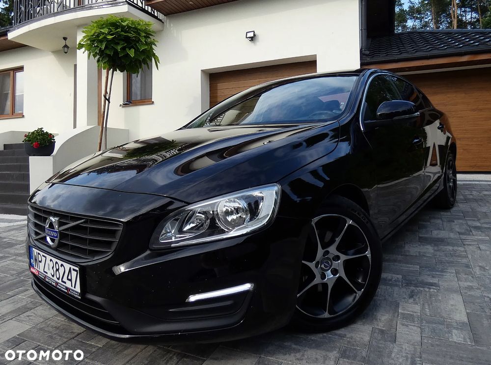 Volvo S60 D4 R-Design Summum - 28
