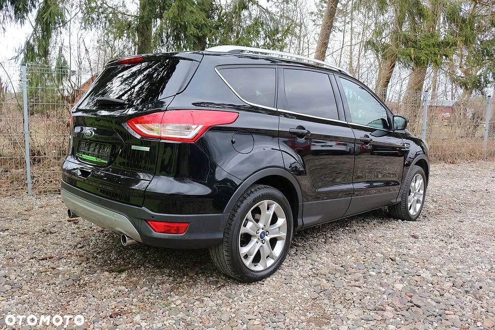 Ford Kuga 1.6 EcoBoost 2x4 Titanium - 9