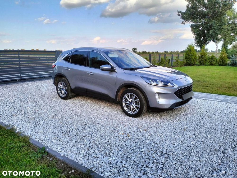 Ford Kuga - 10
